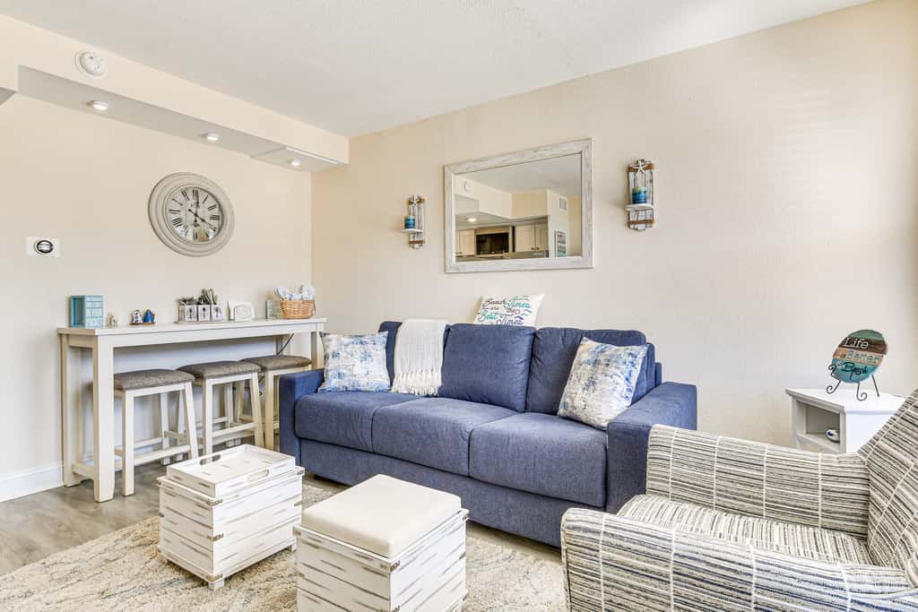 Wildwood Crest Condo w/ Pool & Beach Access!