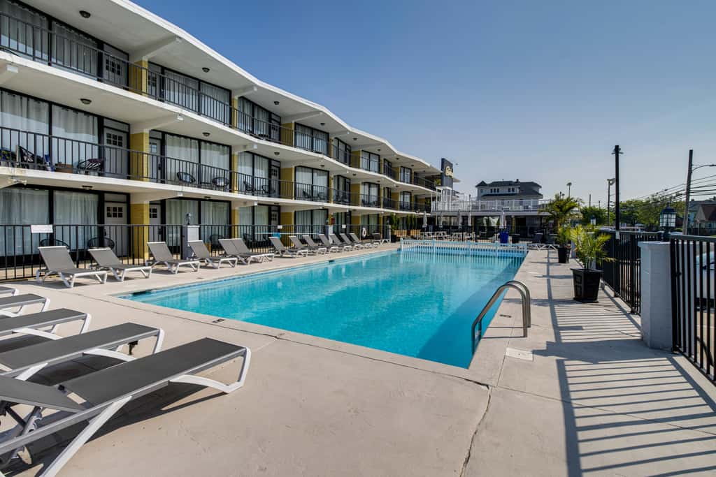 2 Blocks to Beach: Modern Condo in North Wildwood!