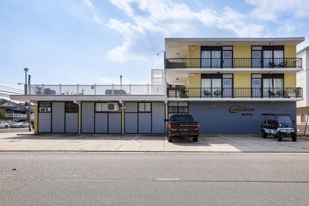 2 Blocks to Beach: Modern Condo in North Wildwood!