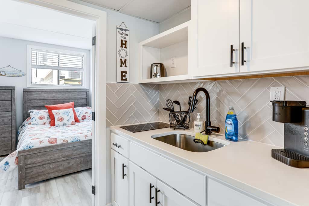 2 Blocks to Beach: Modern Condo in North Wildwood!