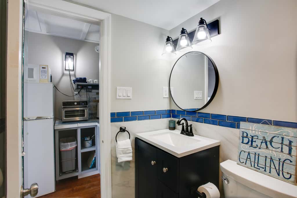 Walk to Shore: Wildwood Crest Studio w/ Pool View!