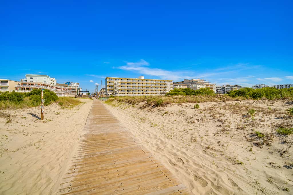 Beachfront Condo in Wildwood Crest w/ Pool Access!