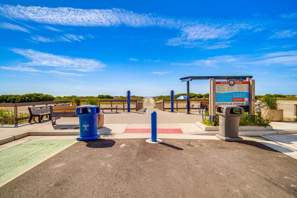 Beachfront Condo in Wildwood Crest w/ Pool Access!