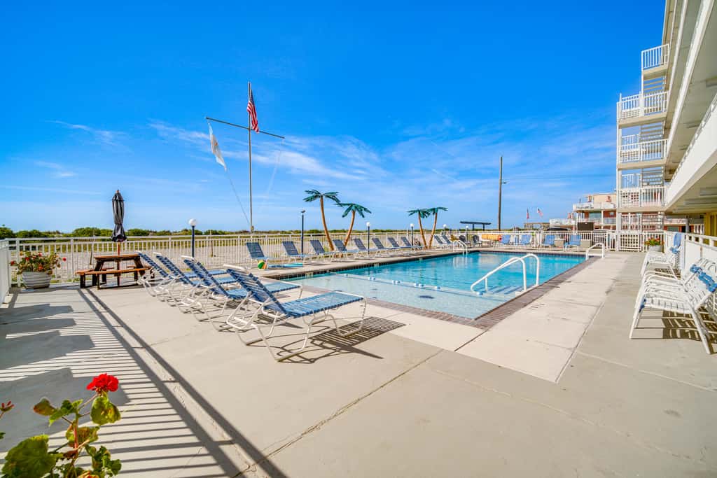 Beachfront Condo in Wildwood Crest w/ Pool Access!