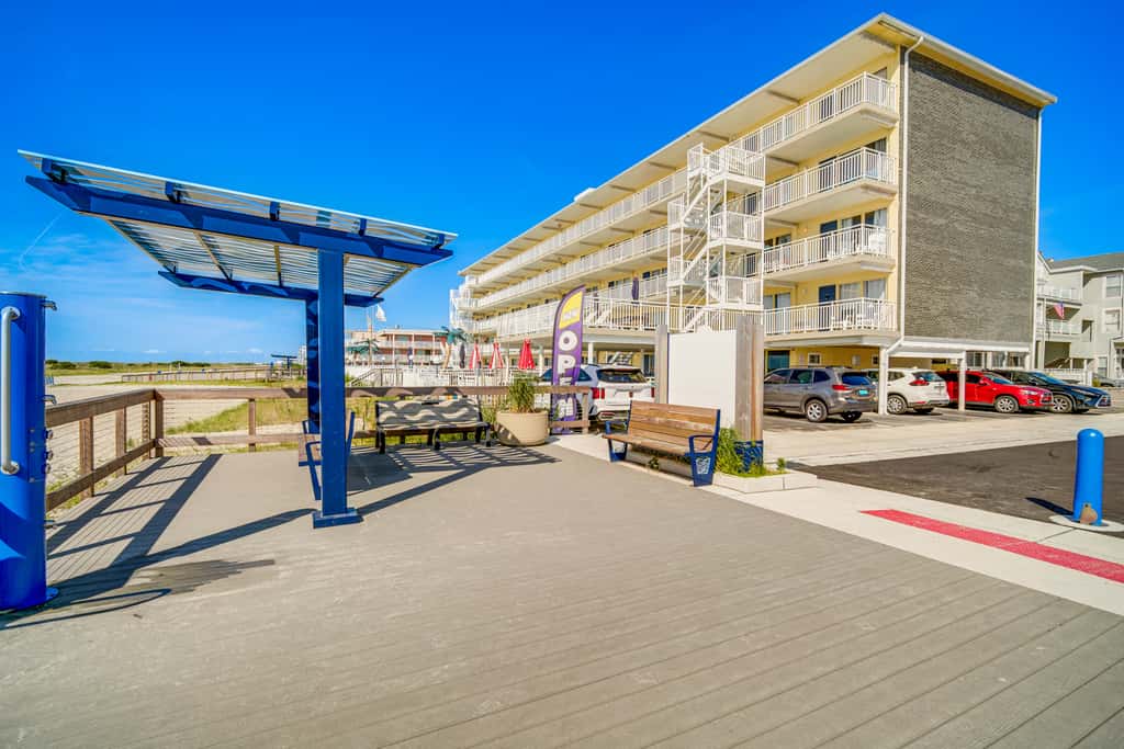 Beachfront Condo in Wildwood Crest w/ Pool Access!