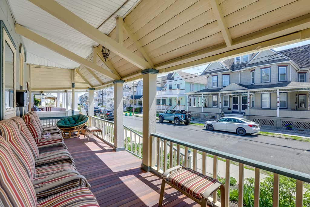 Walk to Beach & Dtwn: Apt in Ocean Grove