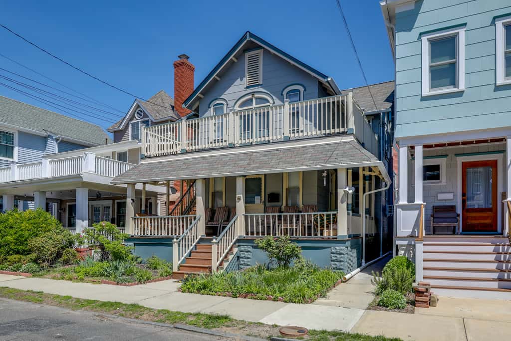 Walk to Beach & Dtwn: Apt in Ocean Grove
