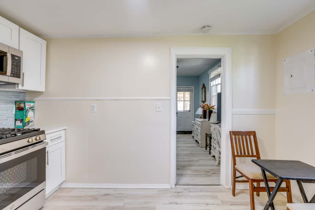 Walk to Beach & Dtwn: Apt in Ocean Grove