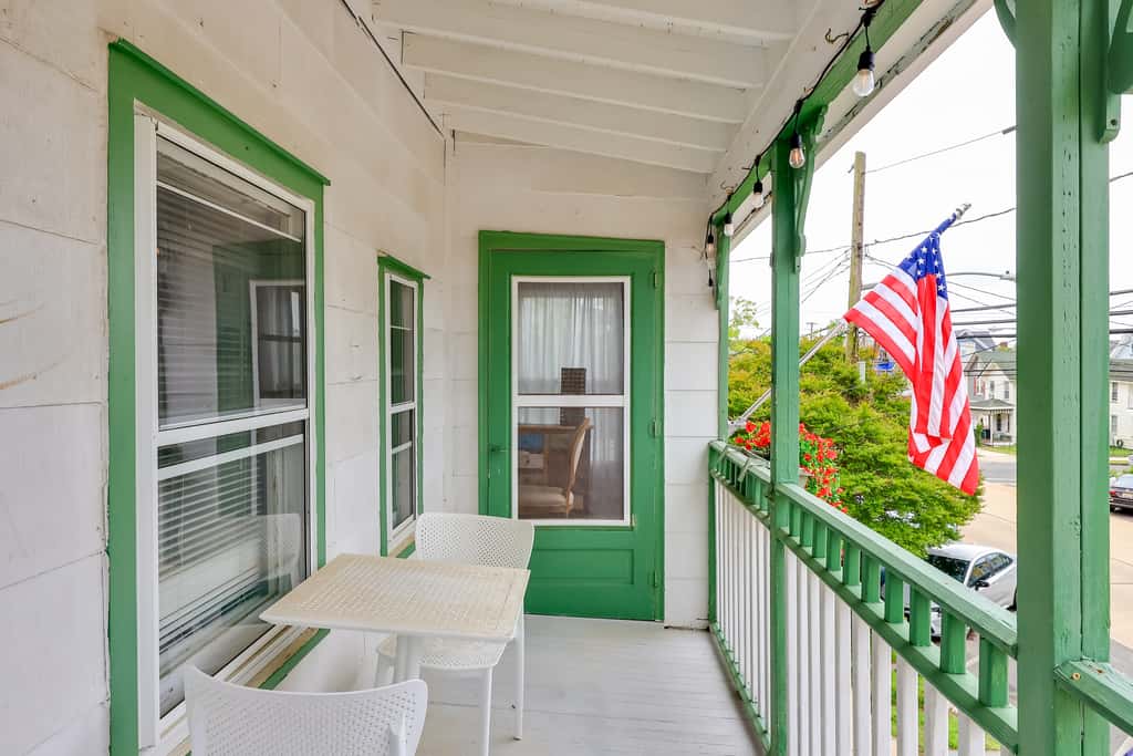 5 Blocks to Beach: Apt w/ Balcony in Ocean Grove!