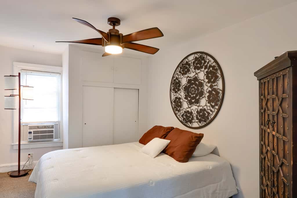 5 Blocks to Beach: Apt w/ Balcony in Ocean Grove!
