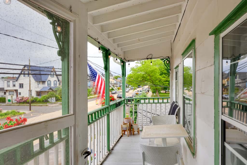 5 Blocks to Beach: Apt w/ Balcony in Ocean Grove!