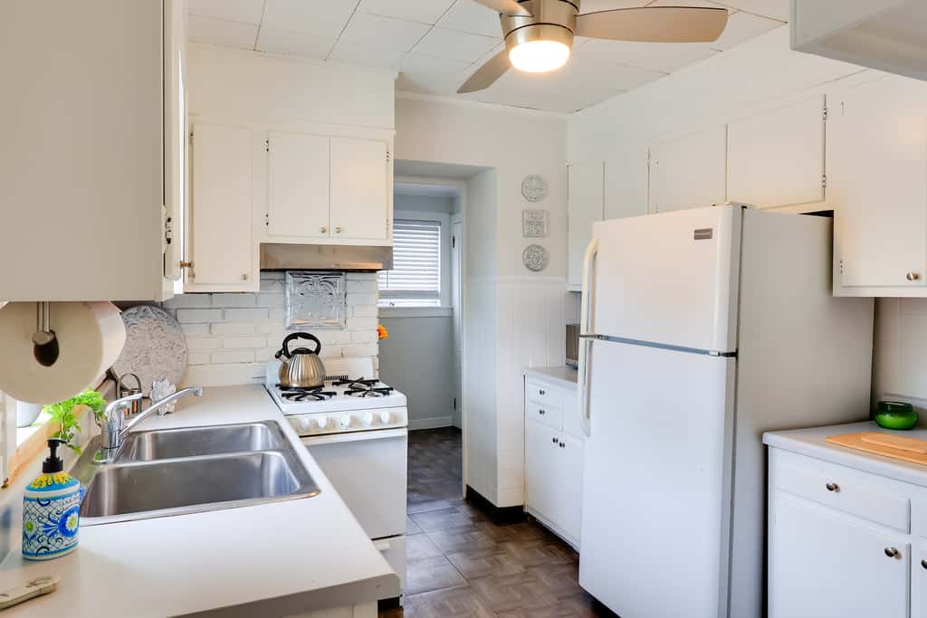 5 Blocks to Beach: Apt w/ Balcony in Ocean Grove!