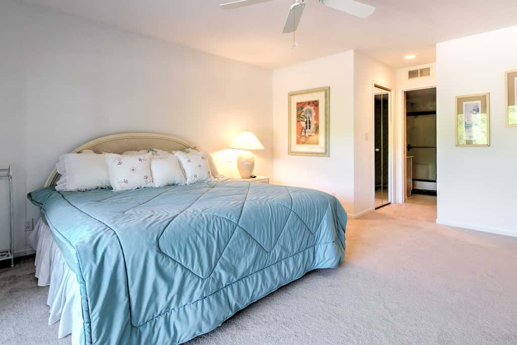 Tranquil Osage Beach Condo w/ Waterfront Decks!