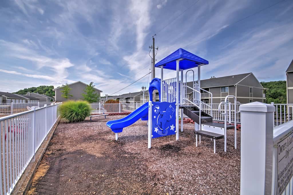 Tranquil Osage Beach Condo w/ Waterfront Decks!