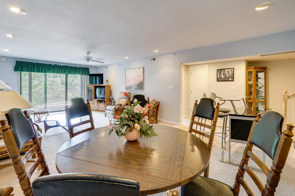 Tranquil Osage Beach Condo w/ Waterfront Decks!