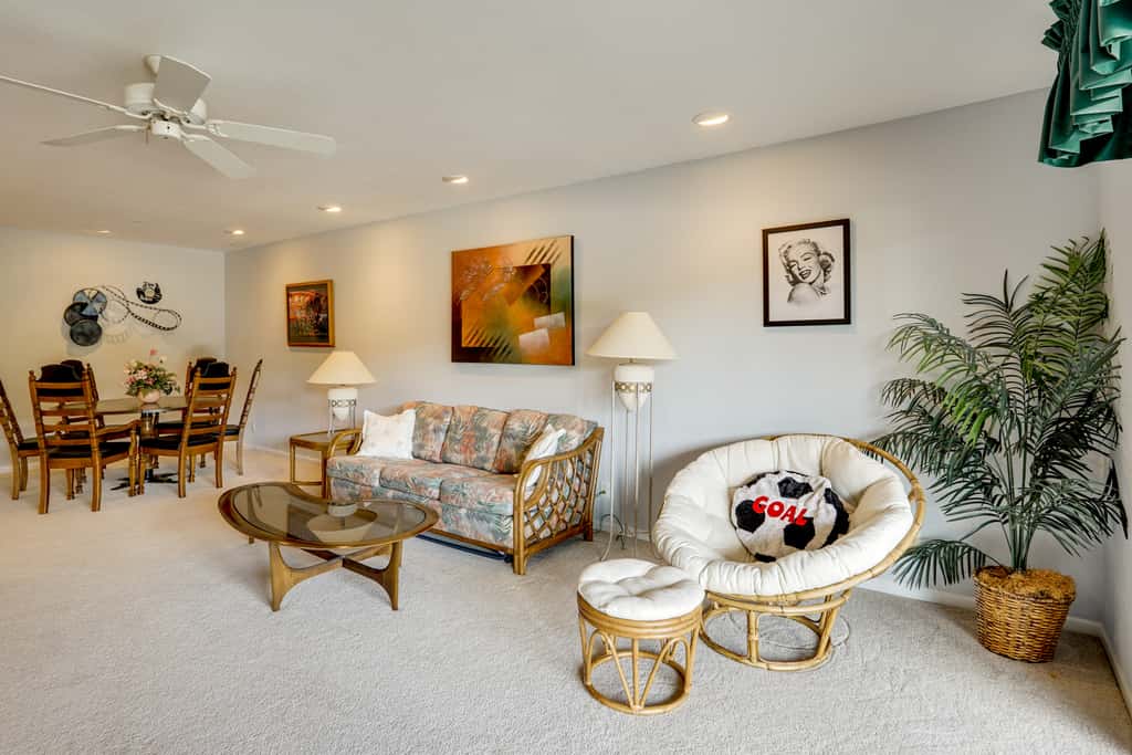 Tranquil Osage Beach Condo w/ Waterfront Decks!