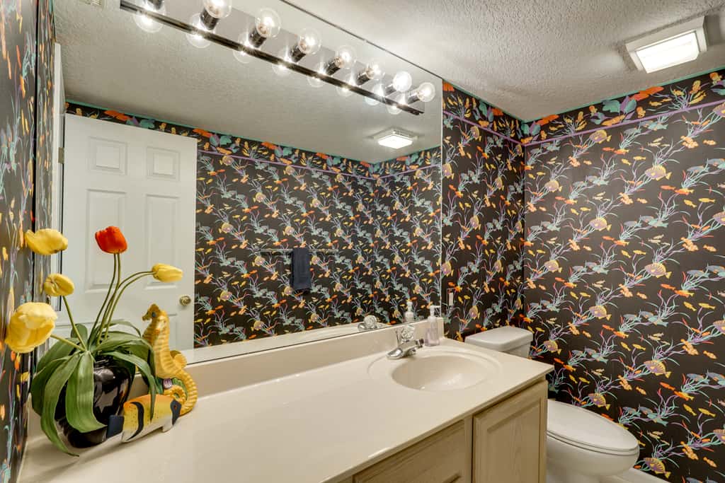Tranquil Osage Beach Condo w/ Waterfront Decks!