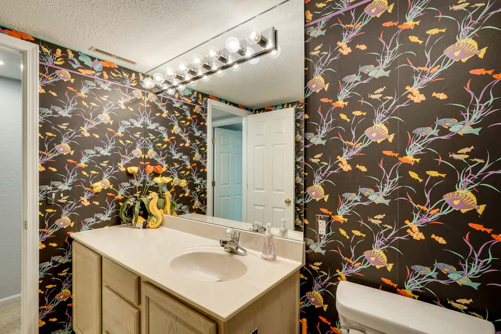 Tranquil Osage Beach Condo w/ Waterfront Decks!
