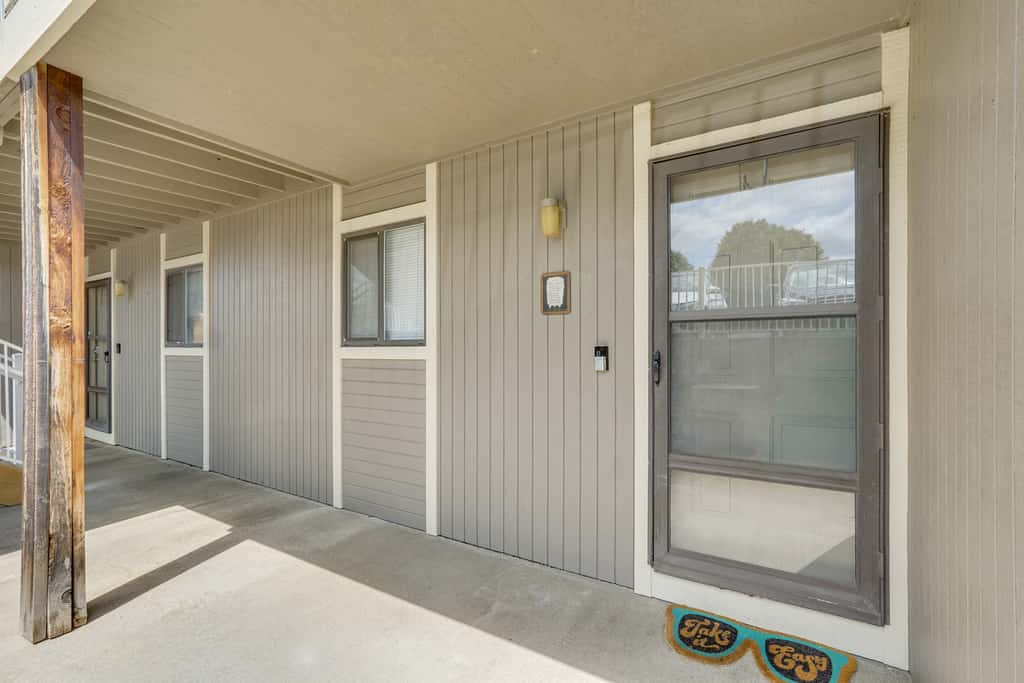 Tranquil Osage Beach Condo w/ Waterfront Decks!