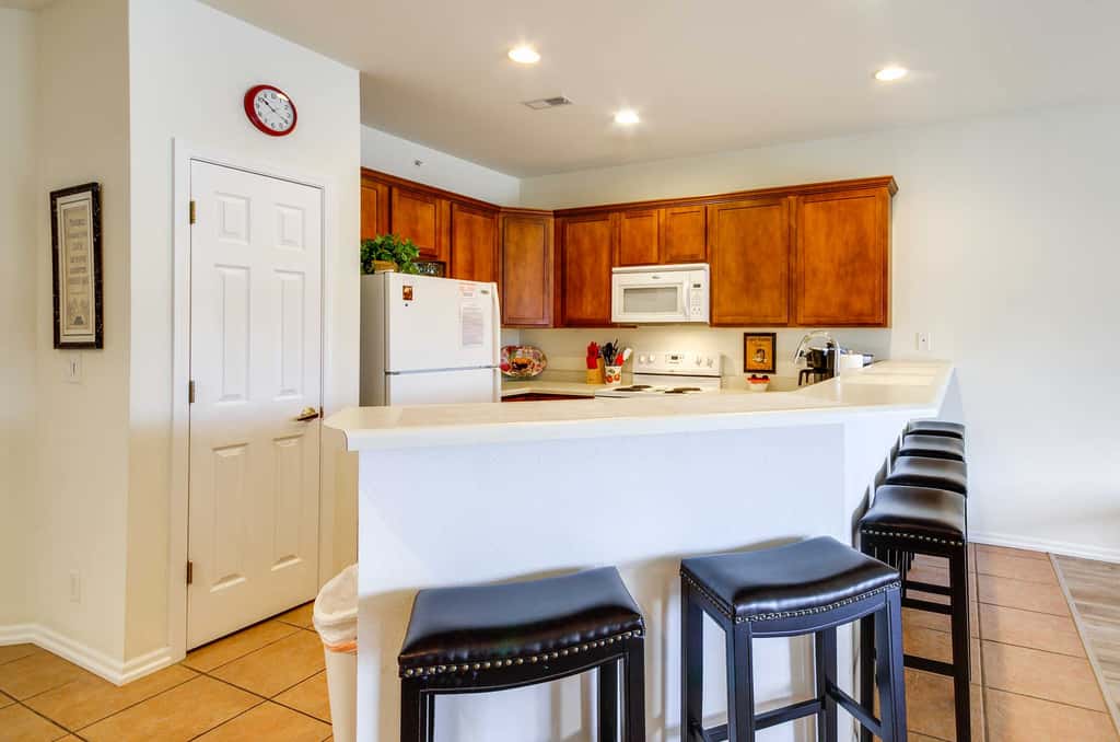 Lakefront Osage Beach Condo: Dock Your Boat Here!
