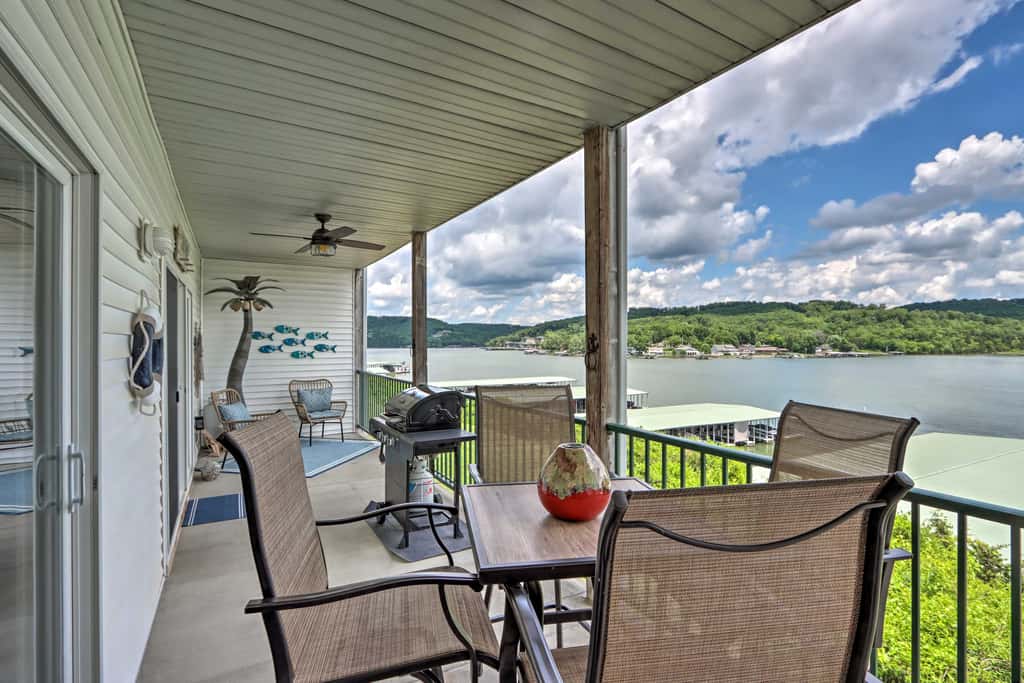 Balcony & Seasonal Pool: Lakefront Ozark Condo