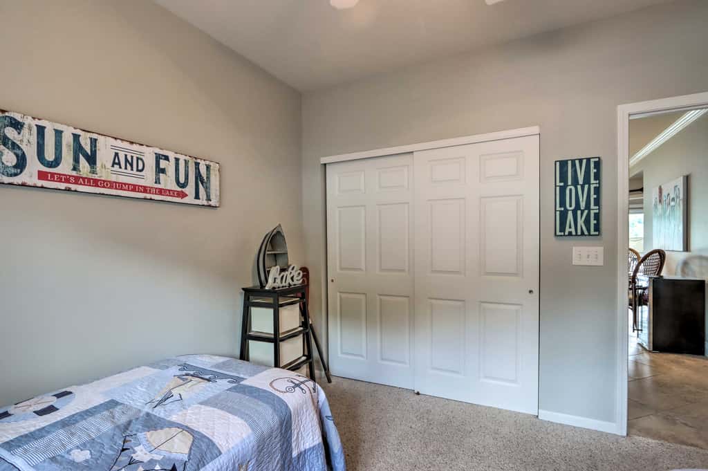 Balcony & Seasonal Pool: Lakefront Ozark Condo