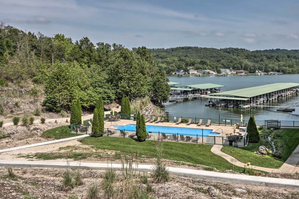 Balcony & Seasonal Pool: Lakefront Ozark Condo