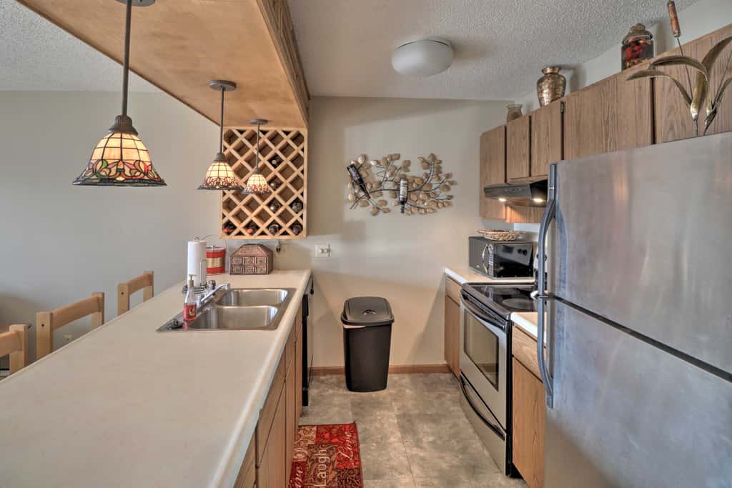 Pool + Fishing Docks: Couple's Lake Ozark Condo