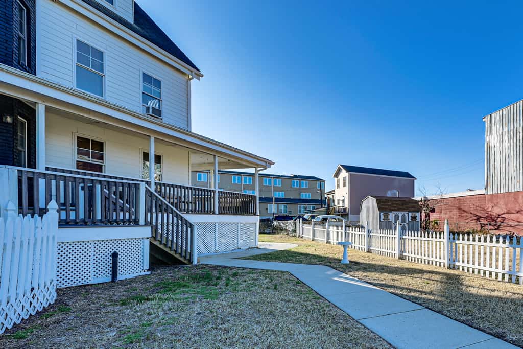 Hot Tub & Sauna! Atlantic City Getaway By Beach
