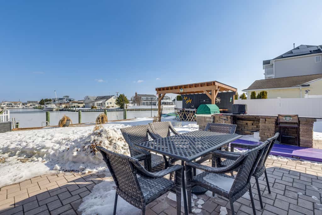 Canal-Front Backyard Oasis! Jersey Shore Retreat