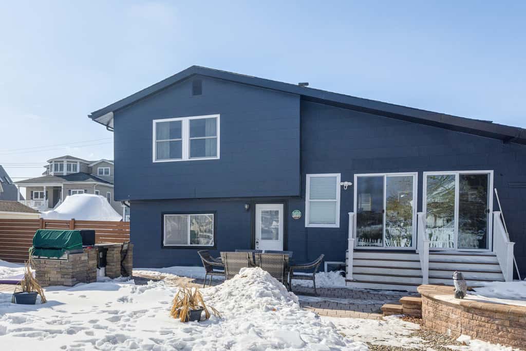 Canal-Front Backyard Oasis! Jersey Shore Retreat