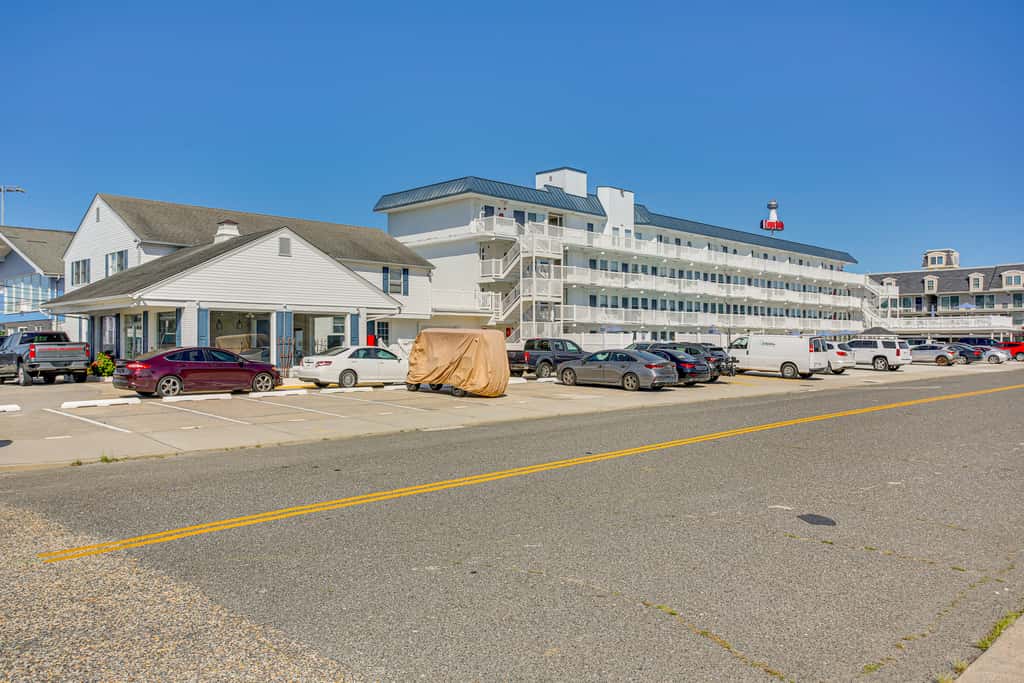Walk to Beach & Boardwalk! Wildwood Crest Getaway