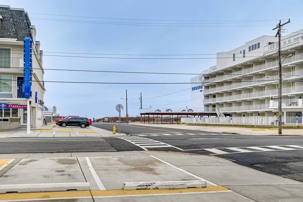 Walk to Beach & Boardwalk! Wildwood Crest Getaway