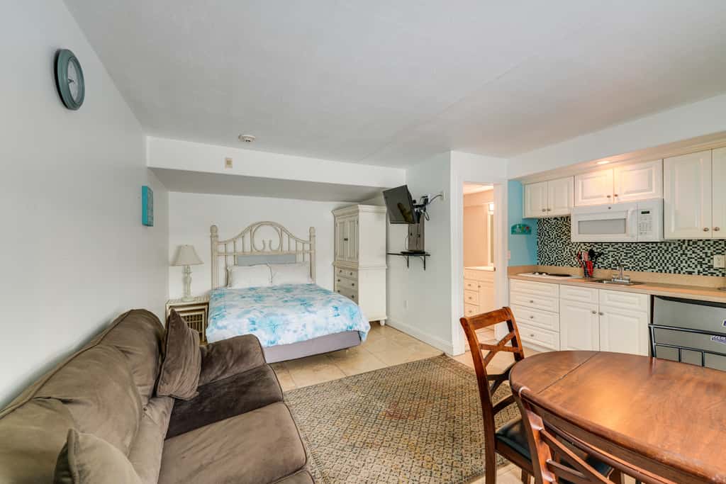 Walk to Shore! Family Haven w/ Pool in Ocean City