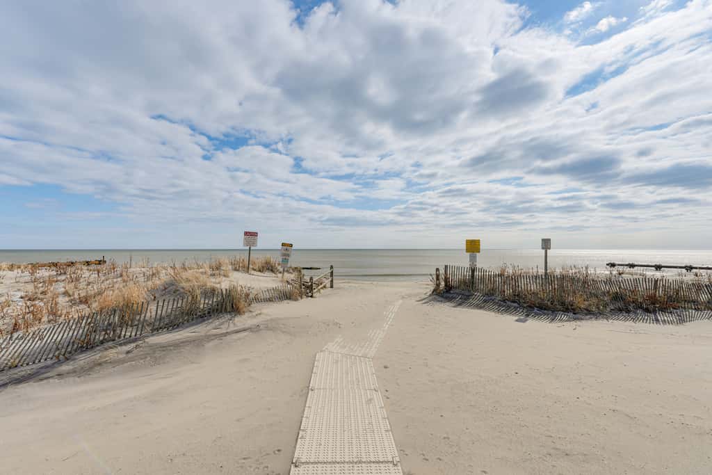 Walk to Shore! Family Haven w/ Pool in Ocean City