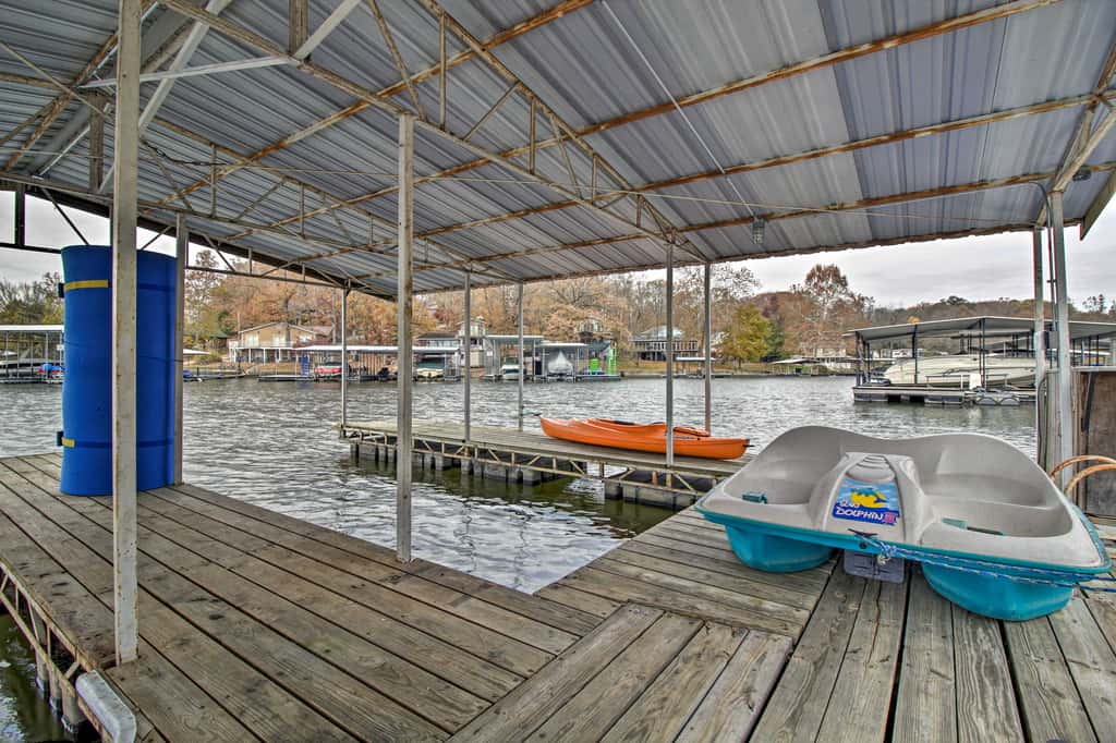 ‘Lily Pad’ Oasis w/ Dock on Lake of the Ozarks!