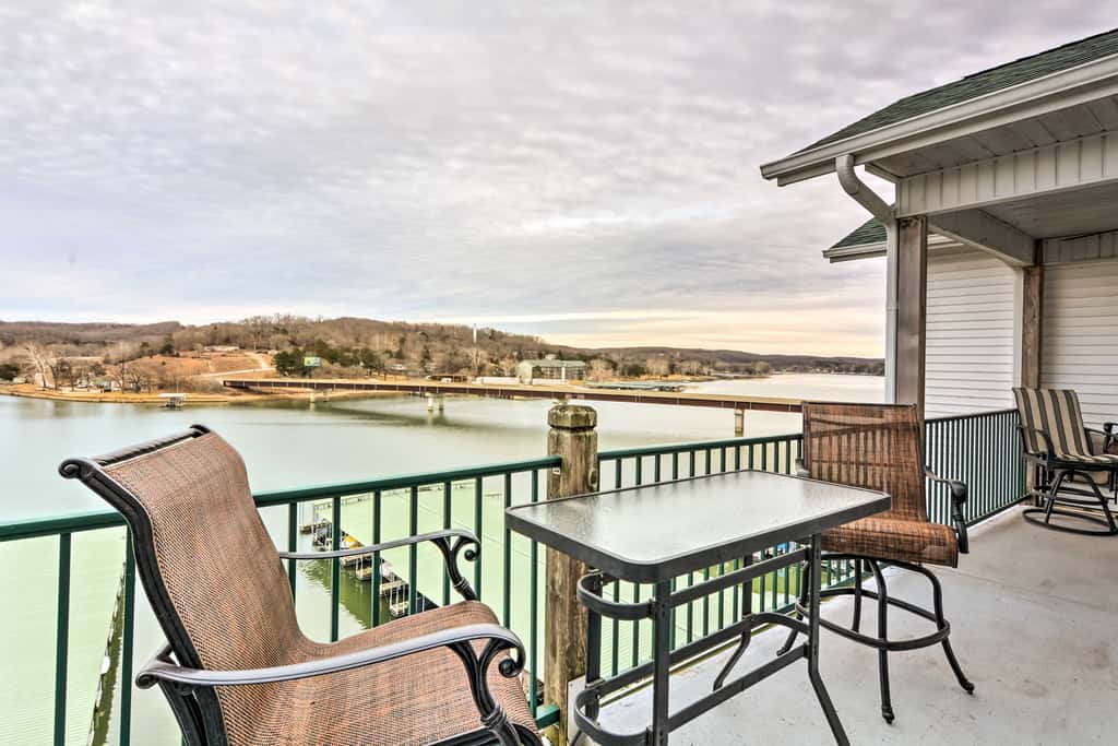 2 Pools! Group-Friendly Unit on Lake of the Ozarks