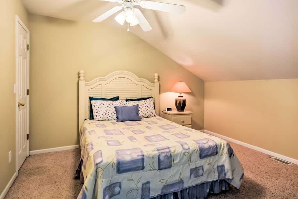 2 Pools! Group-Friendly Unit on Lake of the Ozarks