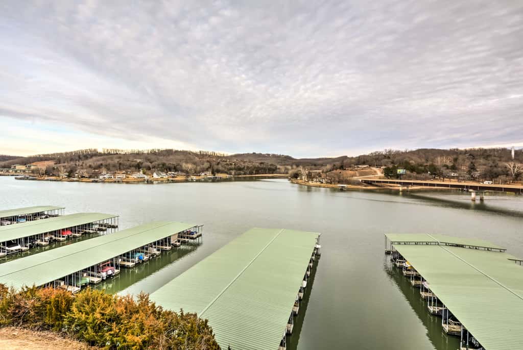 2 Pools! Group-Friendly Unit on Lake of the Ozarks