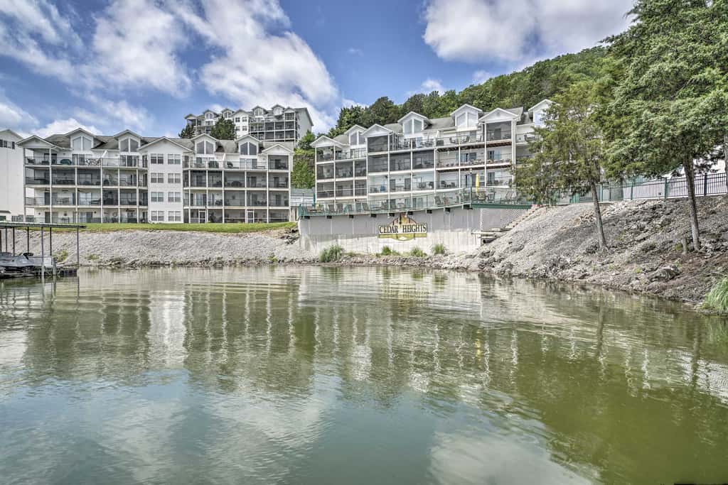 2 Pools! Group-Friendly Unit on Lake of the Ozarks
