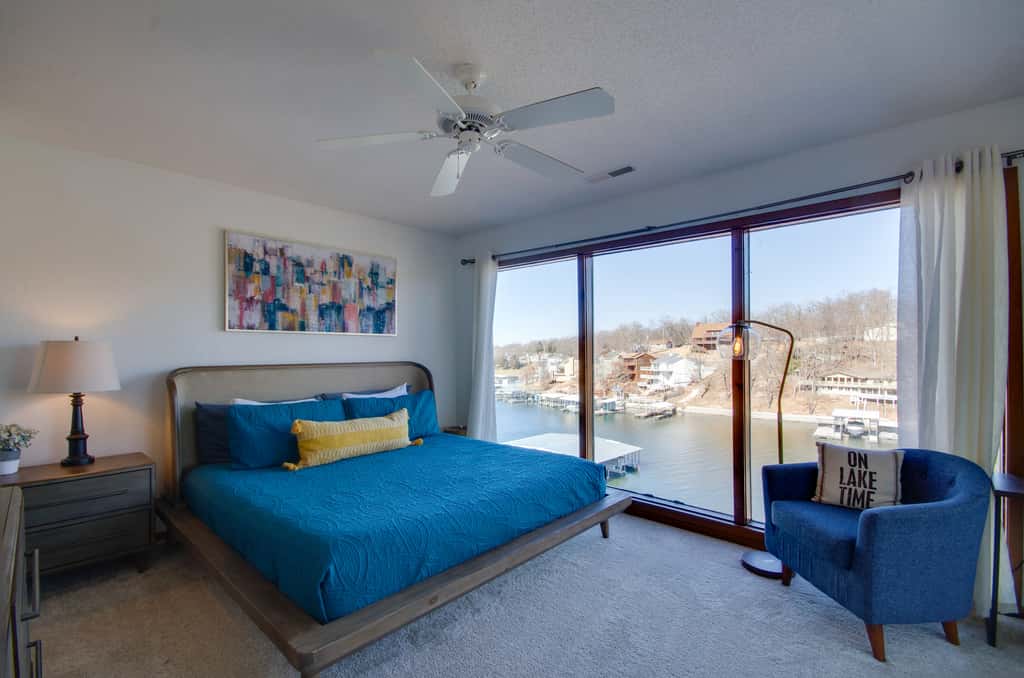 Pool & Lake Access! 3rd-Floor Osage Beach Retreat