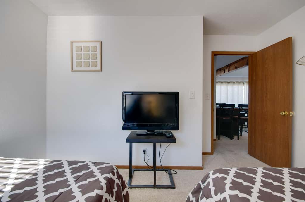 Pool & Lake Access! 3rd-Floor Osage Beach Retreat