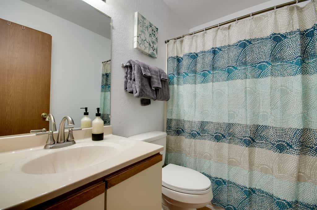 Pool & Lake Access! 3rd-Floor Osage Beach Retreat