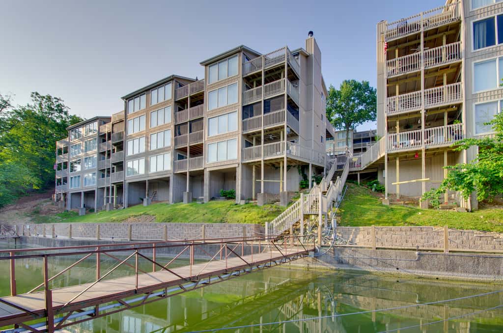 Pool & Lake Access! 3rd-Floor Osage Beach Retreat