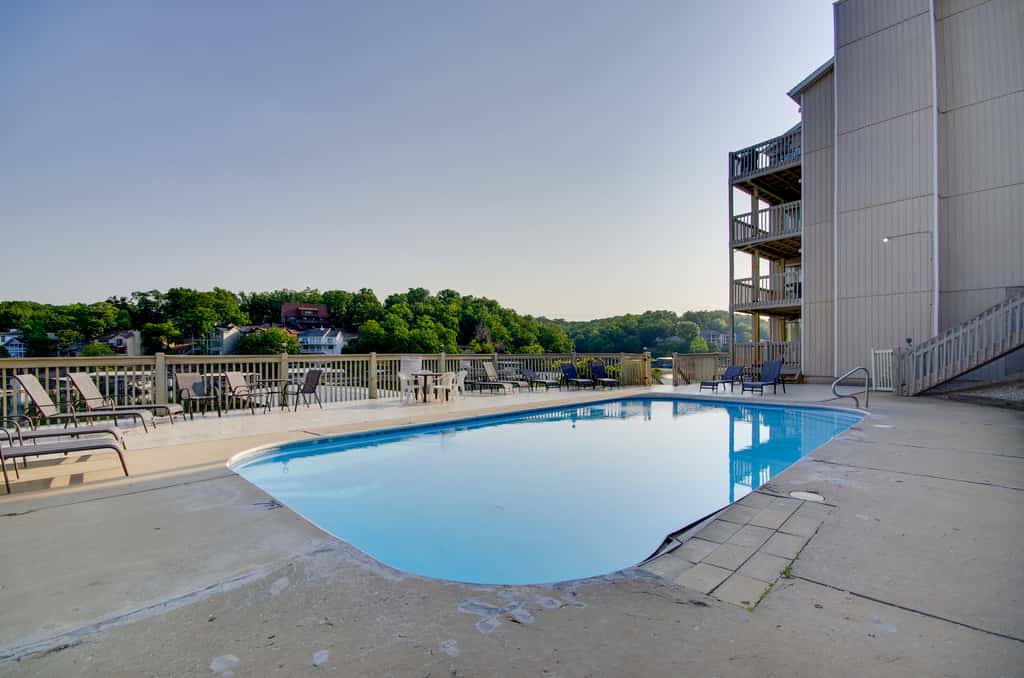 Pool & Lake Access! 3rd-Floor Osage Beach Retreat