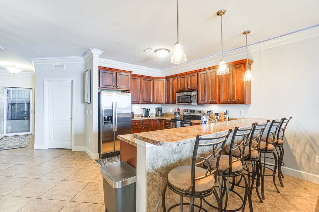 Furnished Porch, Resort Pools! Lands End Condo
