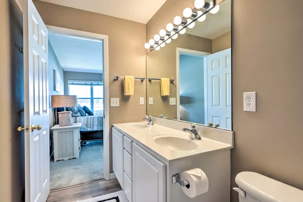 Boat, Fish & Swim On-Site: Lake of The Ozarks Unit