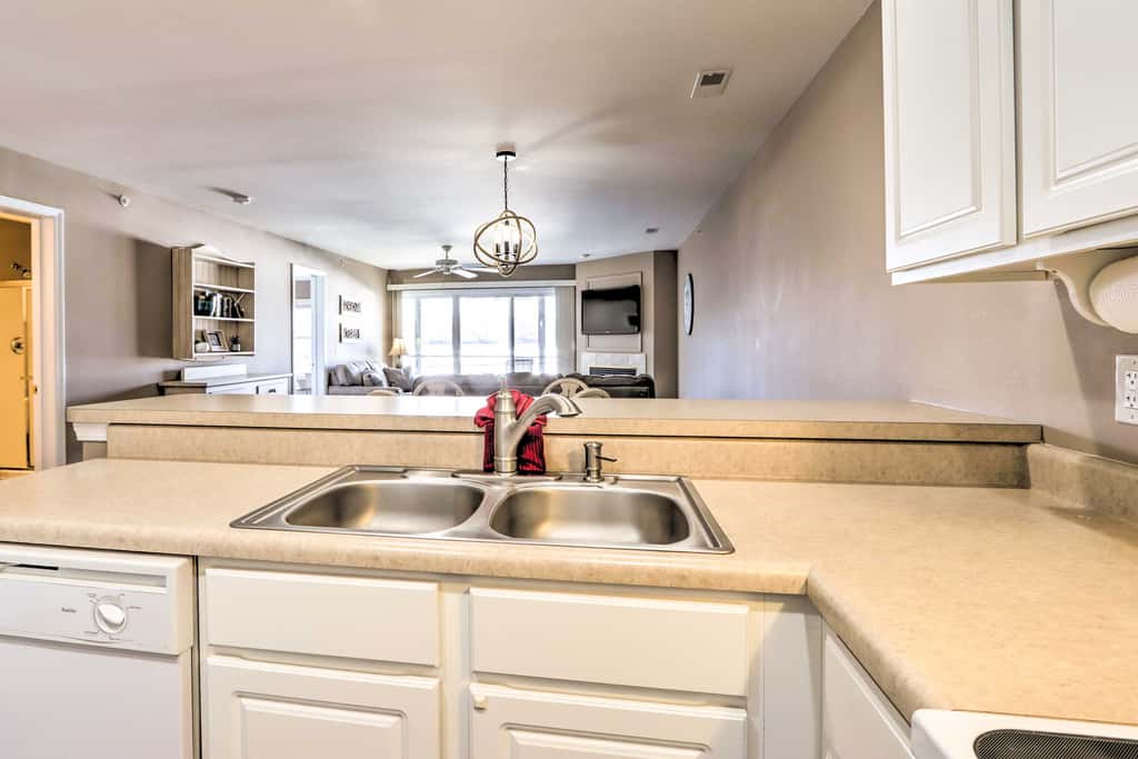 Boat, Fish & Swim On-Site: Lake of The Ozarks Unit