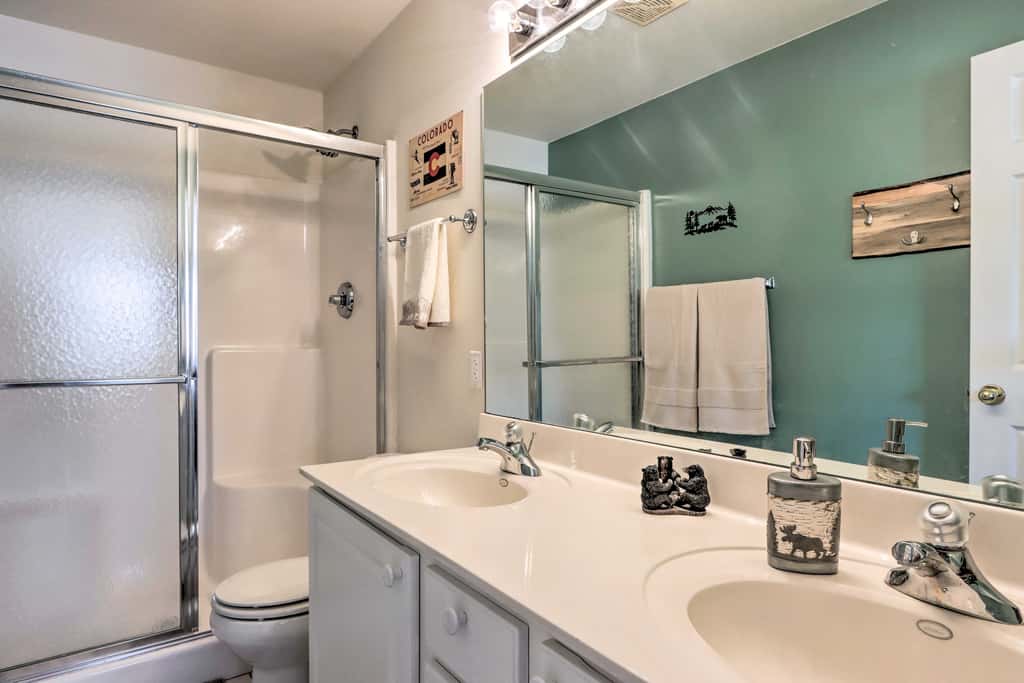 Boat Ramp, Dock & Slip: Step-Free Camdenton Condo!