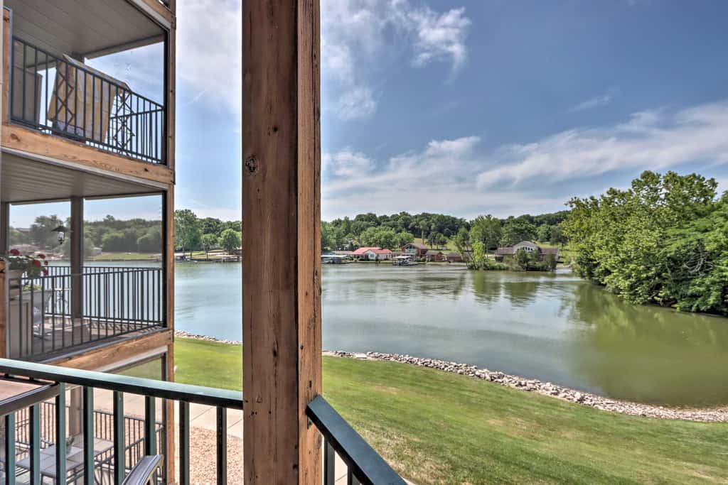 Boat Ramp, Dock & Slip: Step-Free Camdenton Condo!